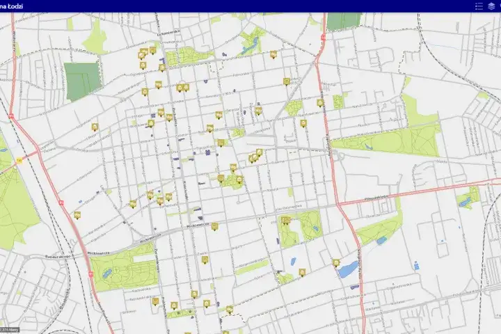 Mapa Łodzi z zaznaczoną ulicą Piotrkowską i ikonami plac&oacute;wek medycznych
