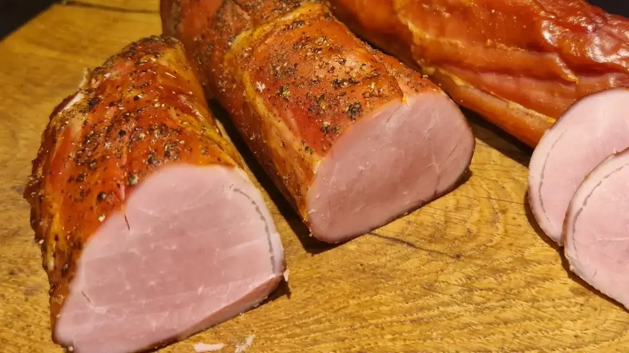 Zdjęcie Jak wędzić polędwiczki wieprzowe, aby uzyskać idealny smak i aromat