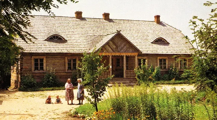 Zdjęcie Skansen w Nowogrodzie – odkryj fascynującą historię i kulturę Kurpiowską