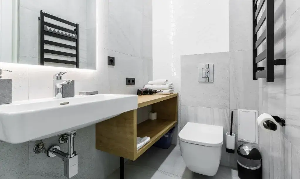 Zdjęcie Koszty zrobienia łazienki od podstaw: na to musisz być przygotowany w 2025