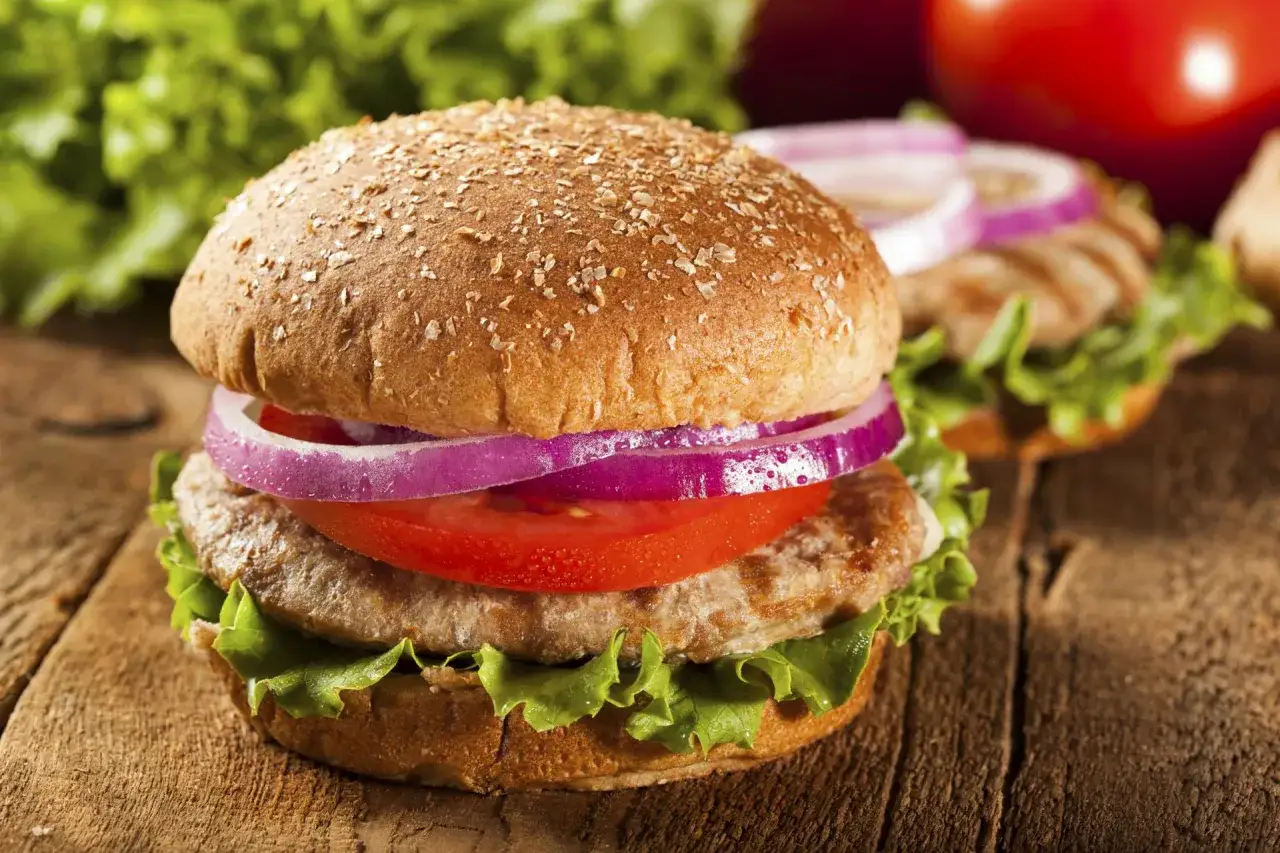 zdrowy domowy hamburger