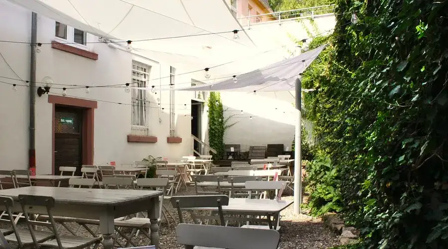 Wir Komplizen Gastronomie Frankfurt Nordend Restaurant Atmosph&auml;re
