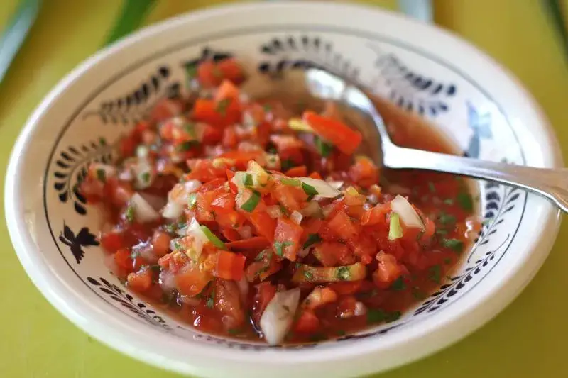 preparación salsa de tomate casera nachos paso a paso