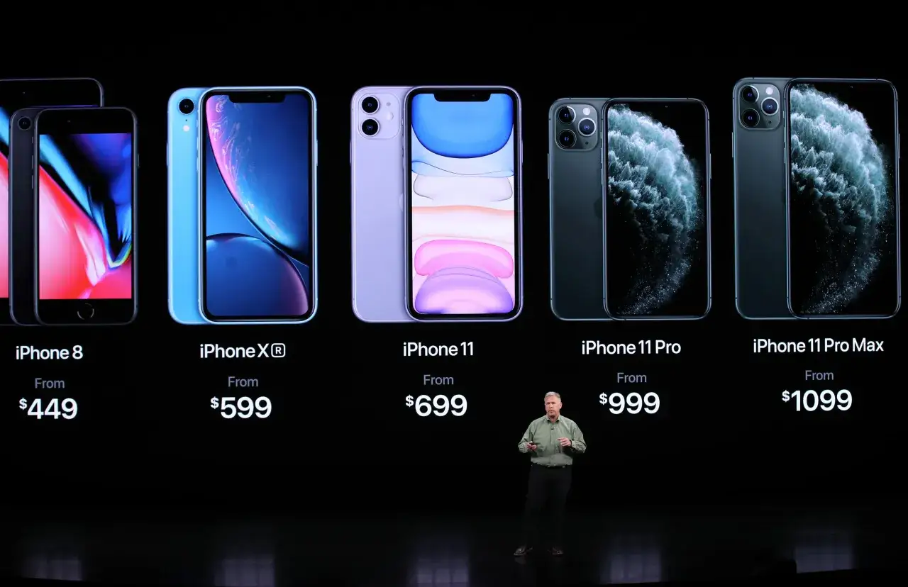 Prezentacja modeli iPhone 8, XR, 11, 11 Pro i 11 Pro Max. Jaki jest najnowszy iPhone? Zobacz ceny i modele.