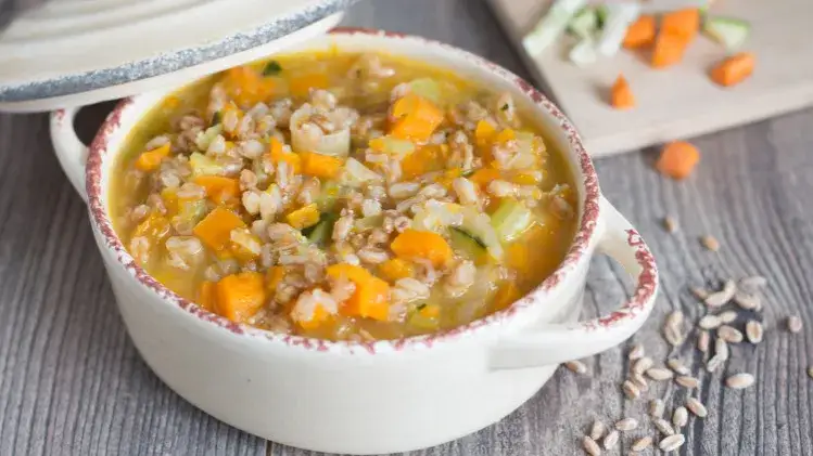 minestra di farro ricetta passo passo