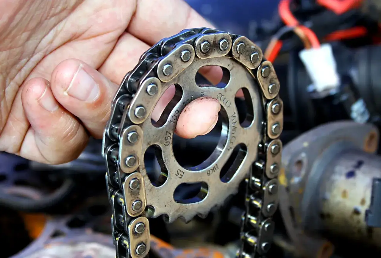 objawy zużycia łańcucha rozrządu toyota avensis t25