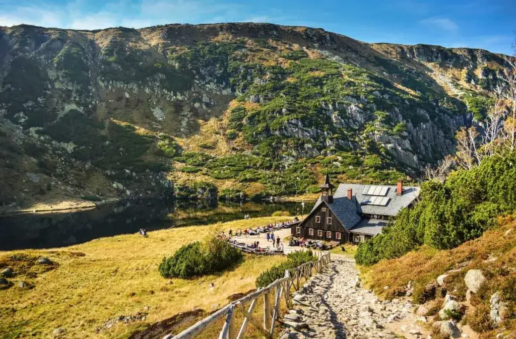 Zdjęcie Czy szlak na Śnieżkę jest otwarty? Sprawdź aktualny stan trasy!