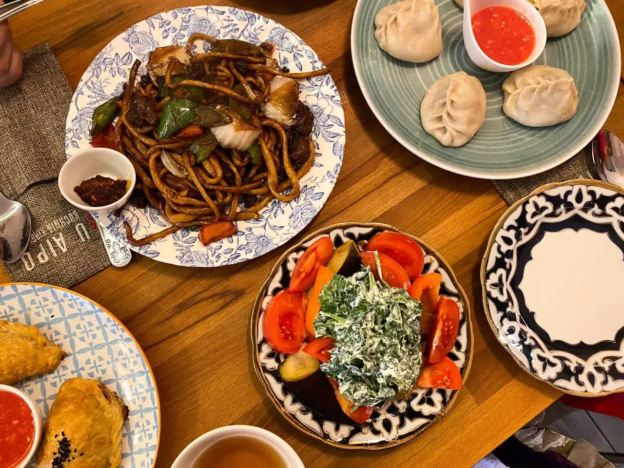 Zdjęcie Gdzie zjeść w Poznaniu? Odkryj najlepsze restauracje i smaki