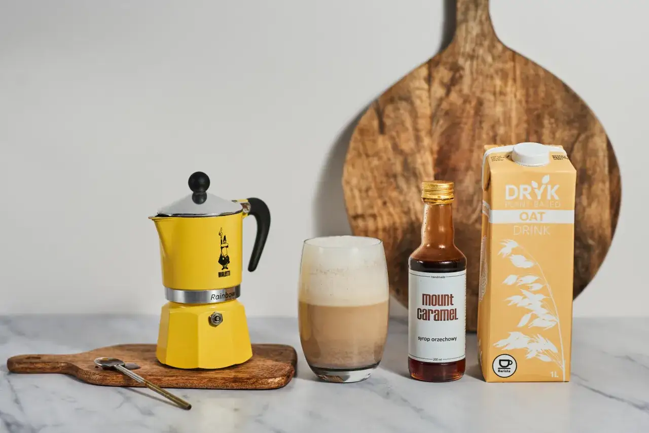 Zdjęcie Czym zastąpić mleko do kawy? Odkryj najlepsze alternatywy roślinne