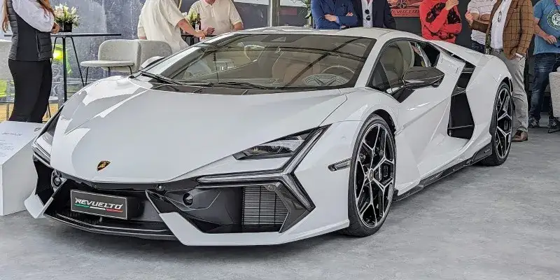 Zdjęcie Ile Lamborghini kosztuje? Ceny modeli i co wpływa na ich wartość