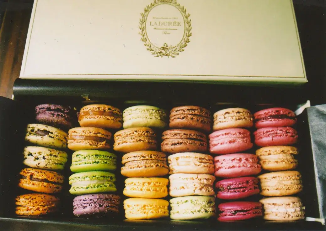 Zdjęcie Co warto przywieźć z Paryża? Najlepsze pamiątki i lokalne skarby