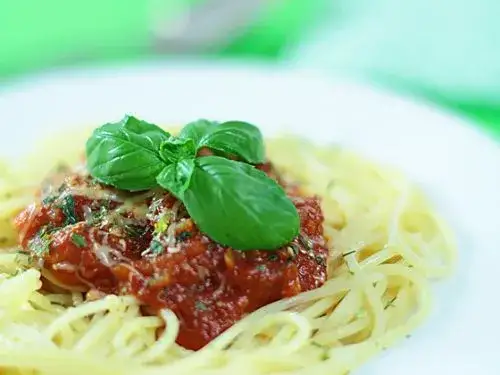 Zdjęcie Różnice między spaghetti napoli a bolognese - co warto wiedzieć?