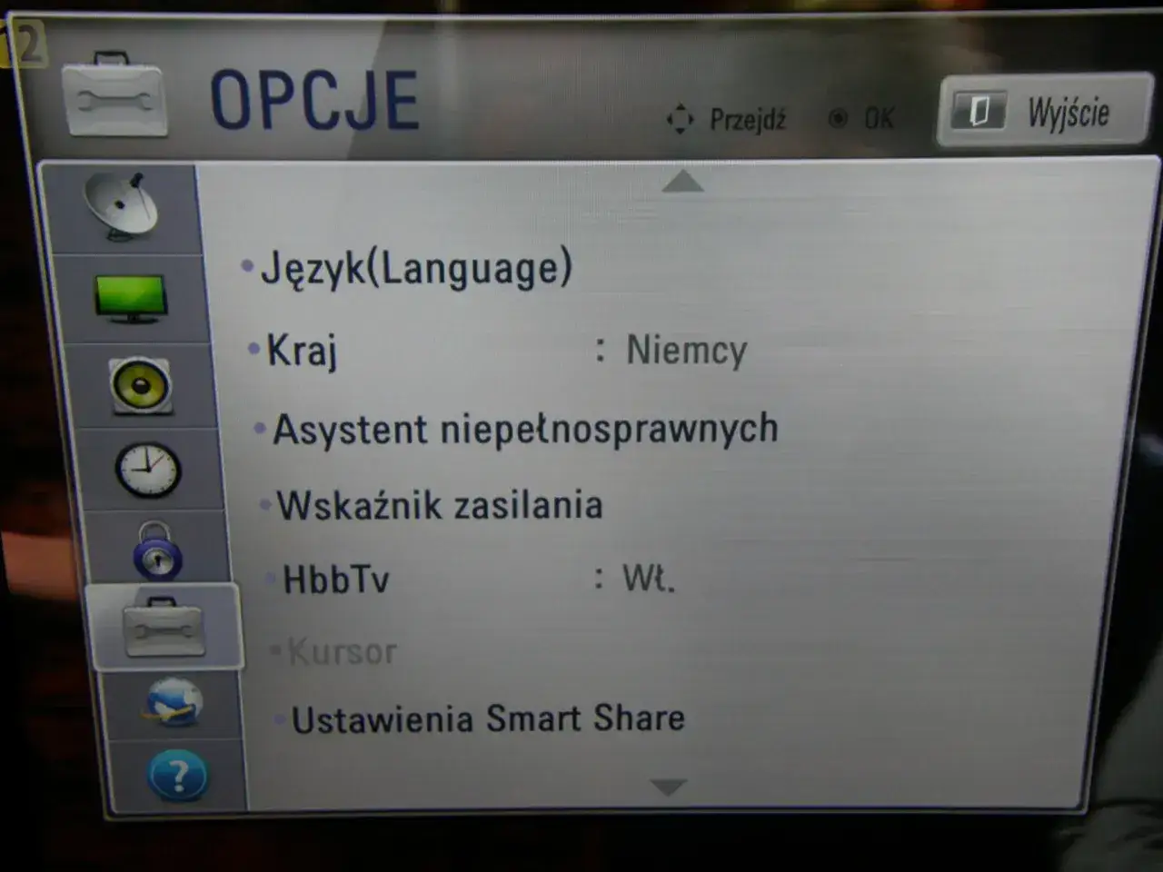 Zdjęcie Jak włączyć aplikację YouTube na telewizorze i uniknąć problemów