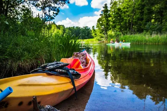 Zdjęcie Spływ kajakowy Milicz: niezapomniane trasy i porady dla początkujących