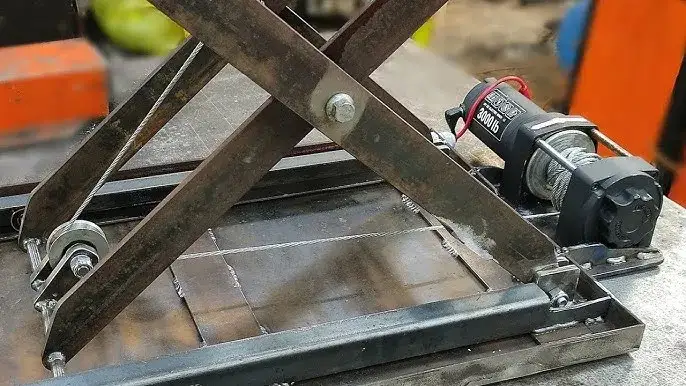 test obciążeniowy podnośnika motocyklowego DIY