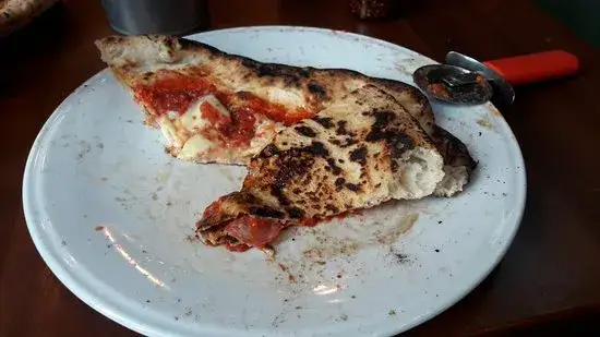 spalona pizza