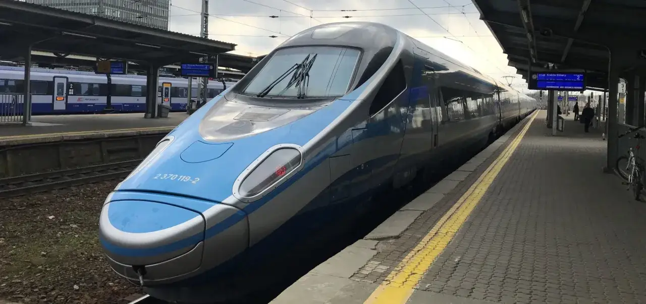 por&oacute;wnanie bilet&oacute;w PKP Intercity Pendolino IC TLK