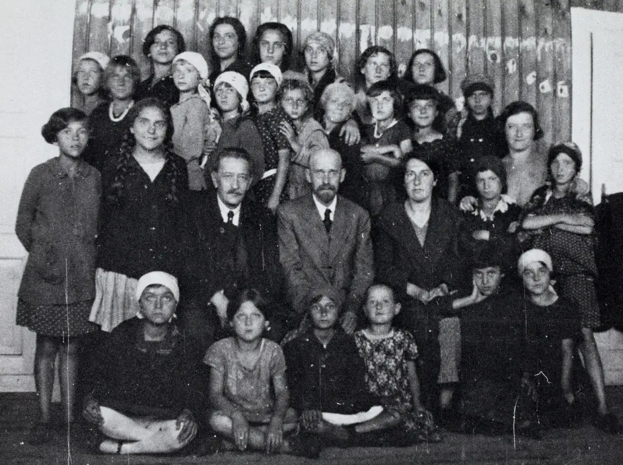 Janusz Korczak z dziećmi