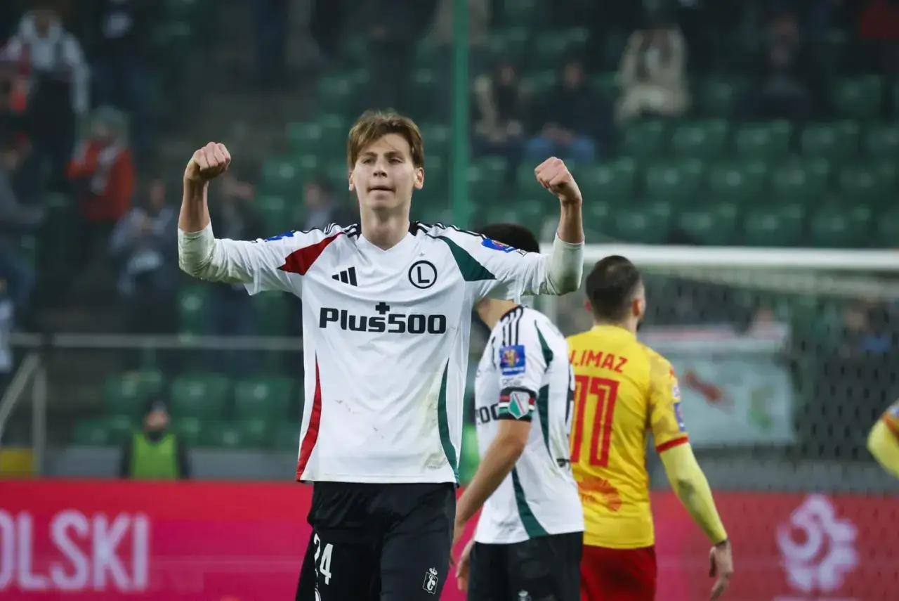 Młody piłkarz Ekstraklasy, doświadczony piłkarz Ekstraklasy, gwiazda Ekstraklasy