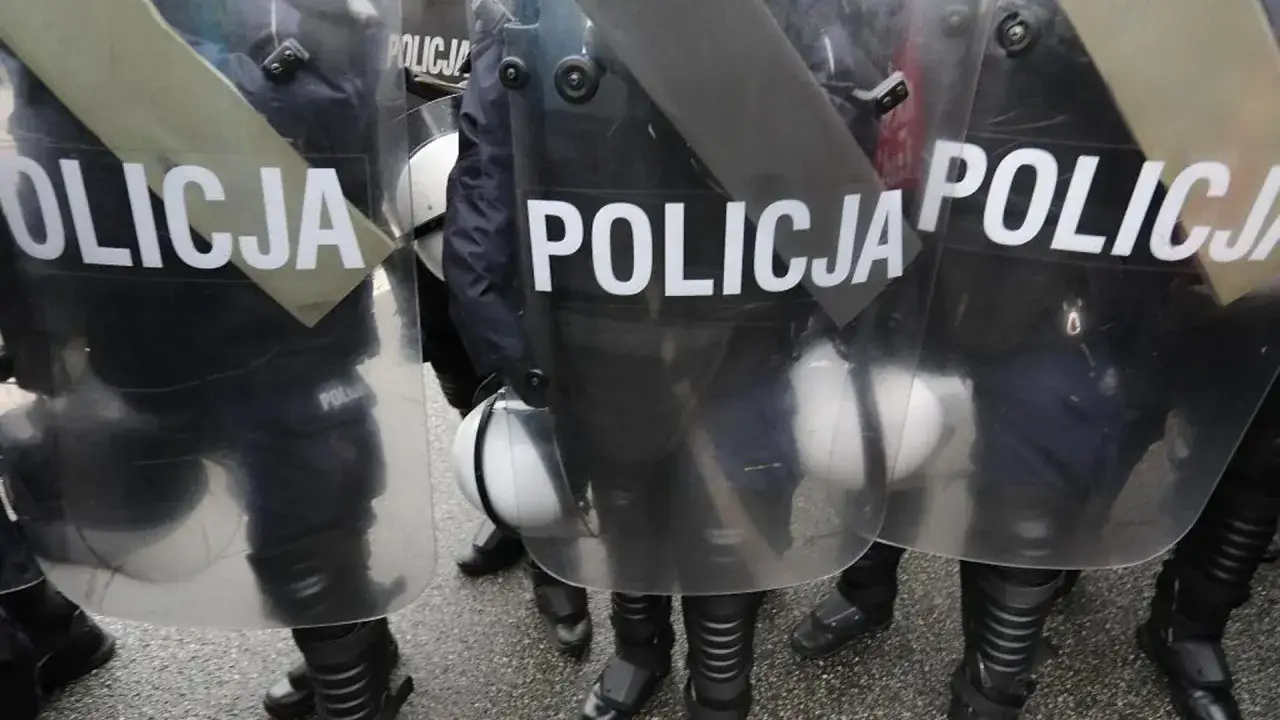 nakaz przeszukania, dokument sądowy policja