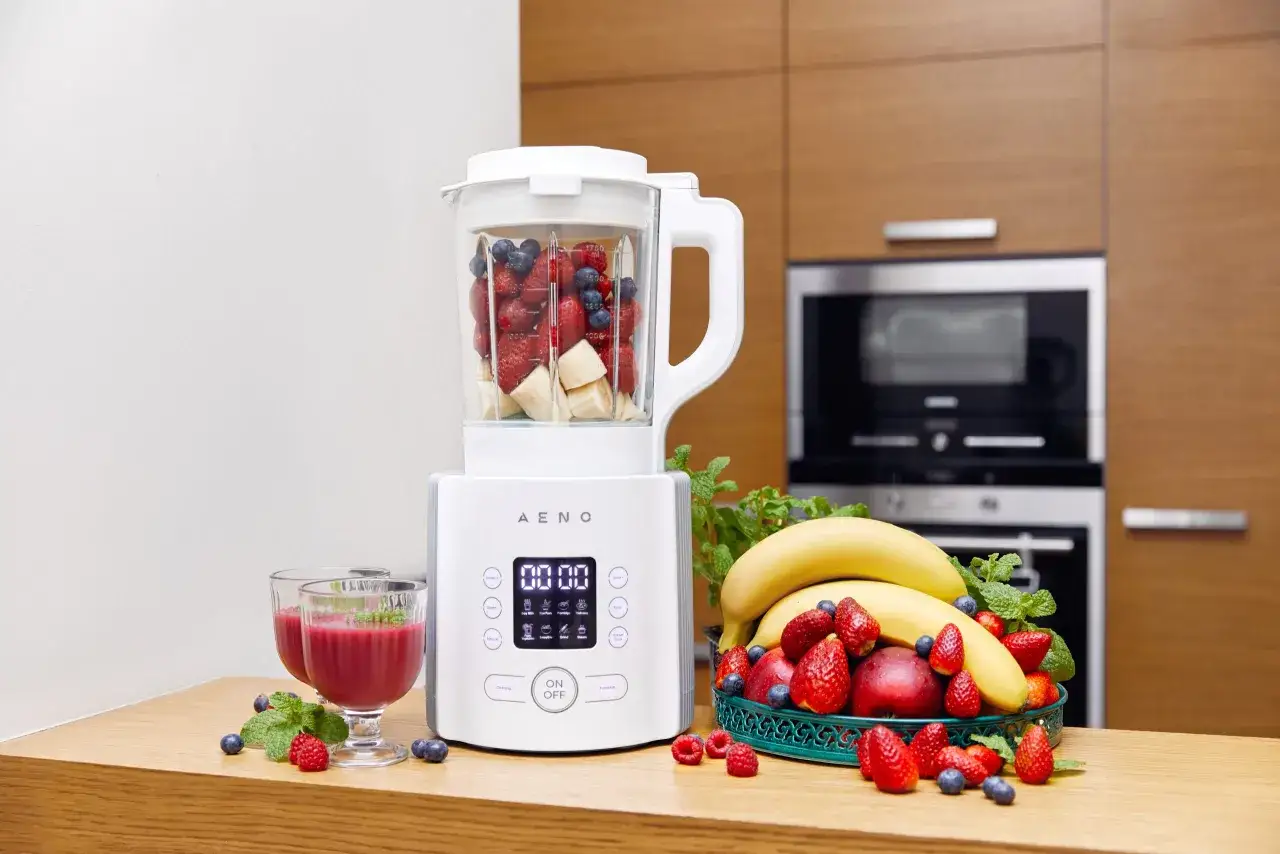 r&oacute;żne typy blender&oacute;w do koktajli