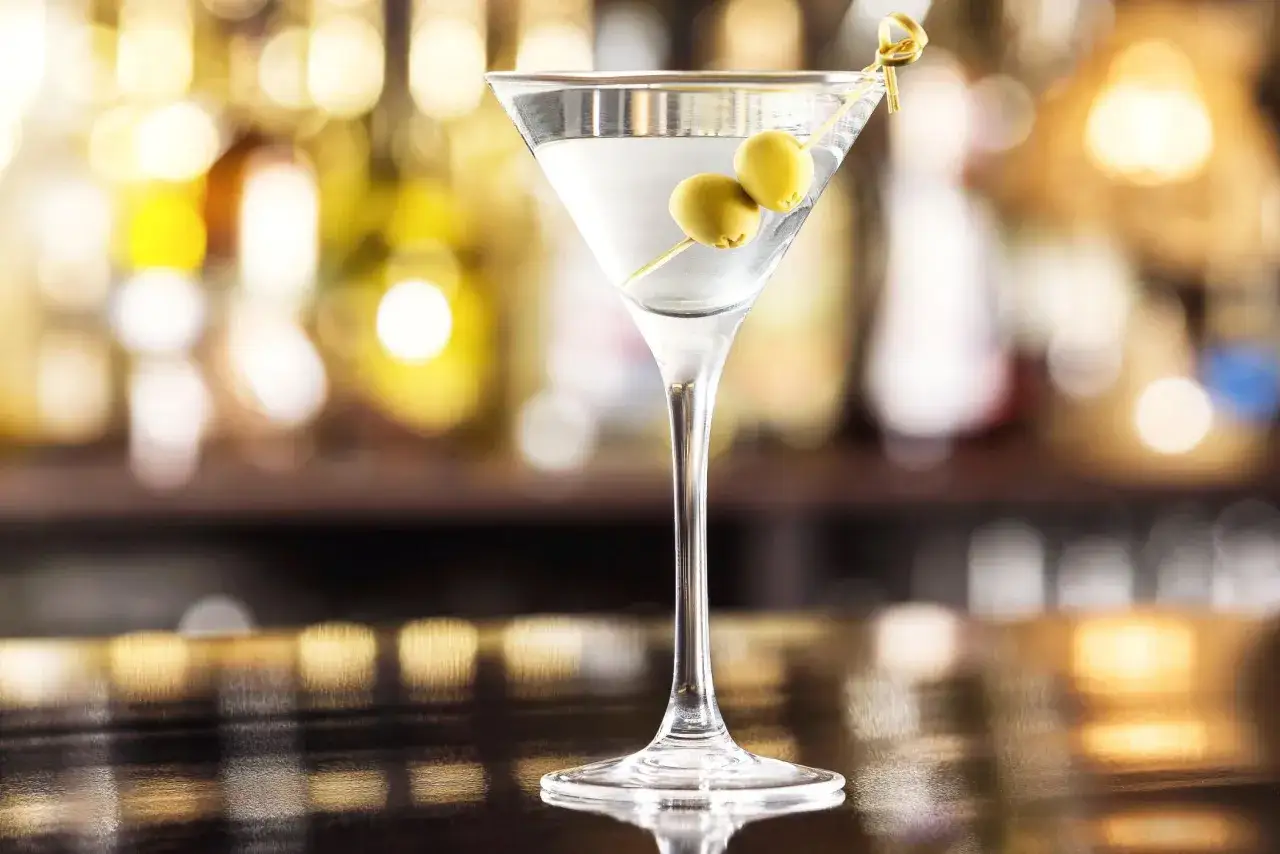 Historia i ewolucja Dry Martini