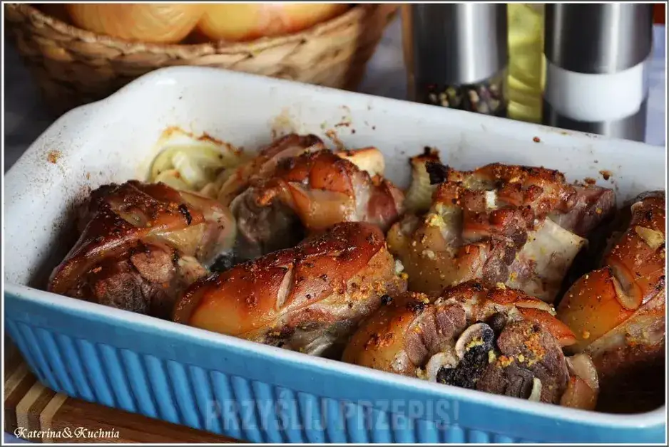 Zdjęcie Golonka ile piec, aby uzyskać idealnie soczyste i chrupiące mięso