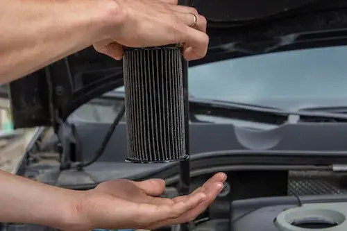 Zdjęcie Objawy zapchanego filtra paliwa diesel, które mogą zrujnować silnik