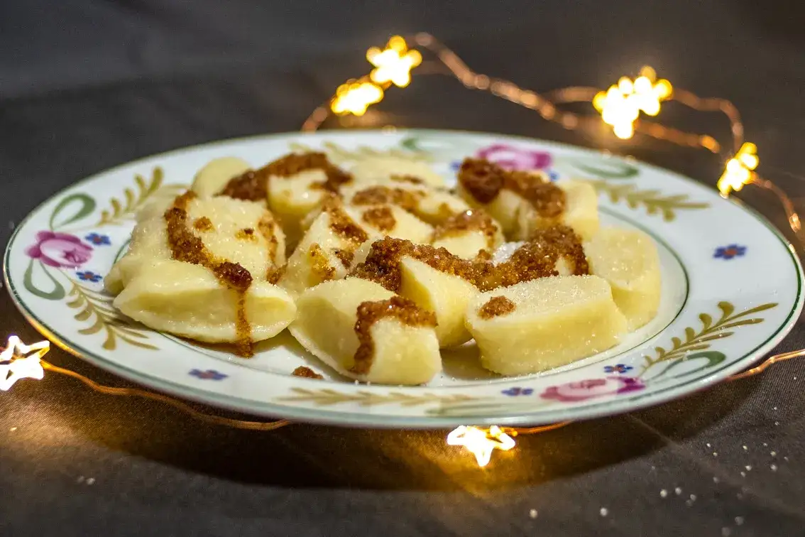 Zdjęcie Kluski z serem: Przepis na leniwe jak u babci zawsze puszyste!