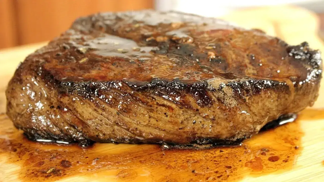 Zdjęcie Jak zrobić steka w piekarniku, aby był soczysty i idealnie upieczony
