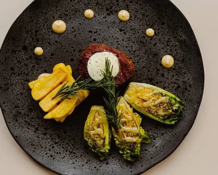 Zdjęcie Gdzie zjeść w Zakopanem? Odkryj najlepsze miejsca na pyszne jedzenie