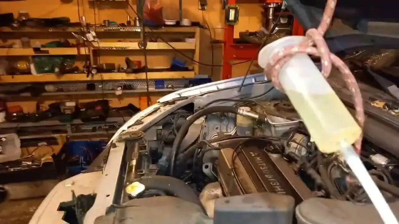 Zdjęcie Jak odpowietrzyć sprzęgło hydrauliczne i uniknąć problemów z działaniem