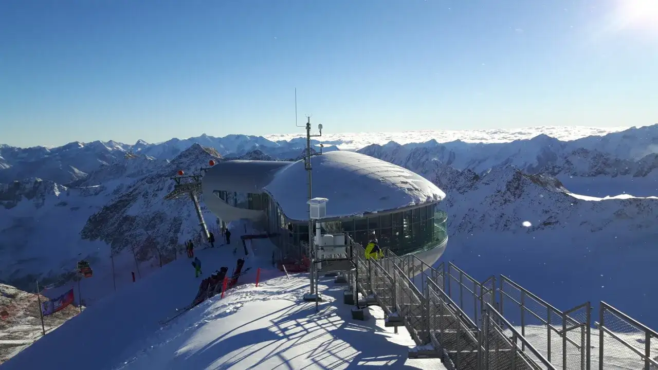 Lodowiec Stubai narty kwiecień