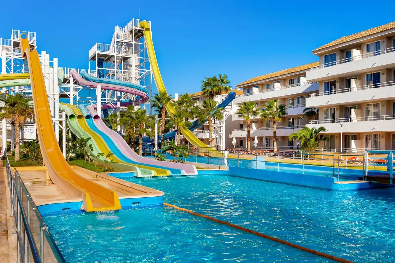 Rodzinny hotel z aquaparkiem na Majorce