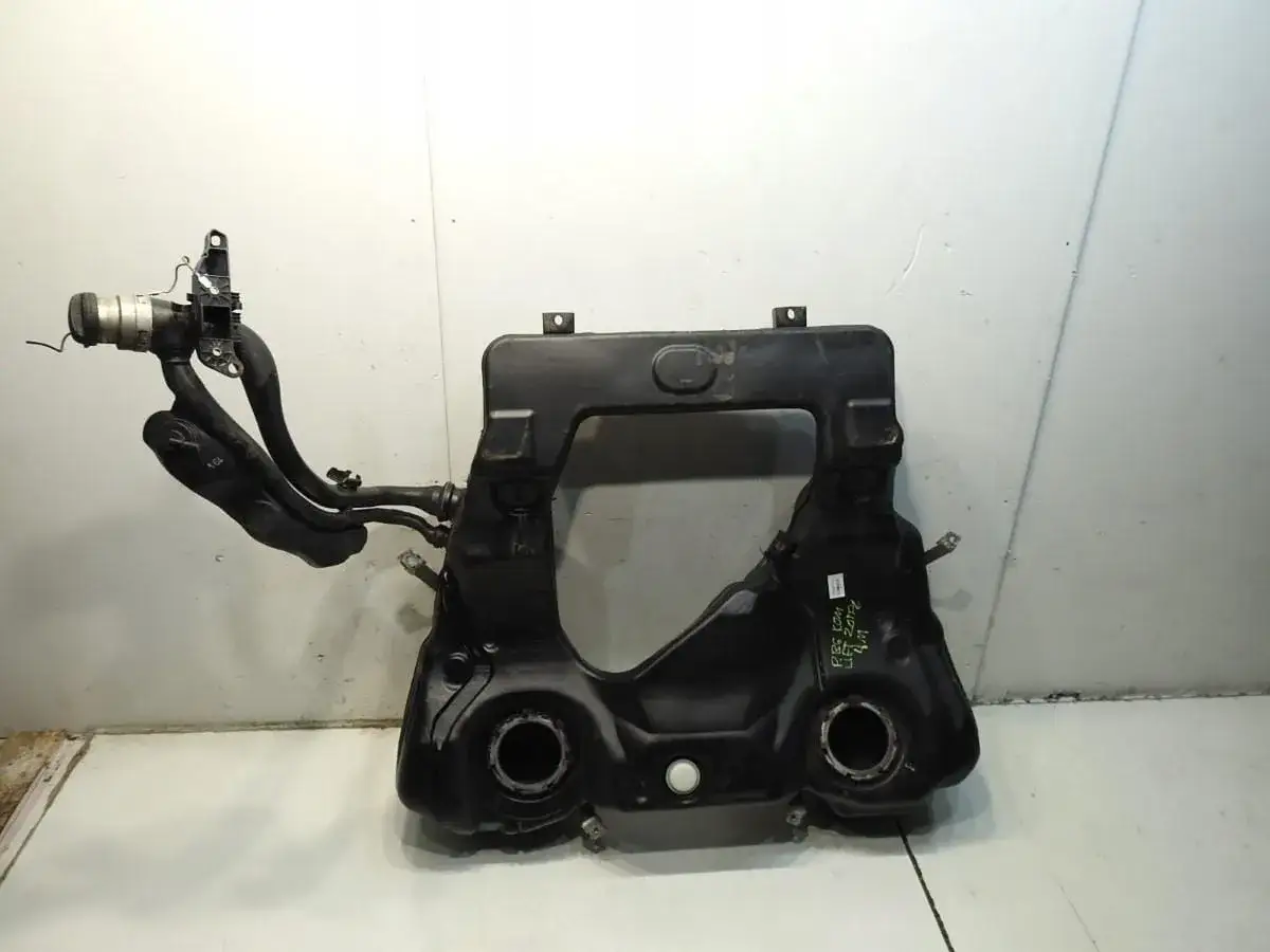 Zbiornik paliwa do Passata B5. Sprawdź jego pojemność i stan techniczny przed zakupem.