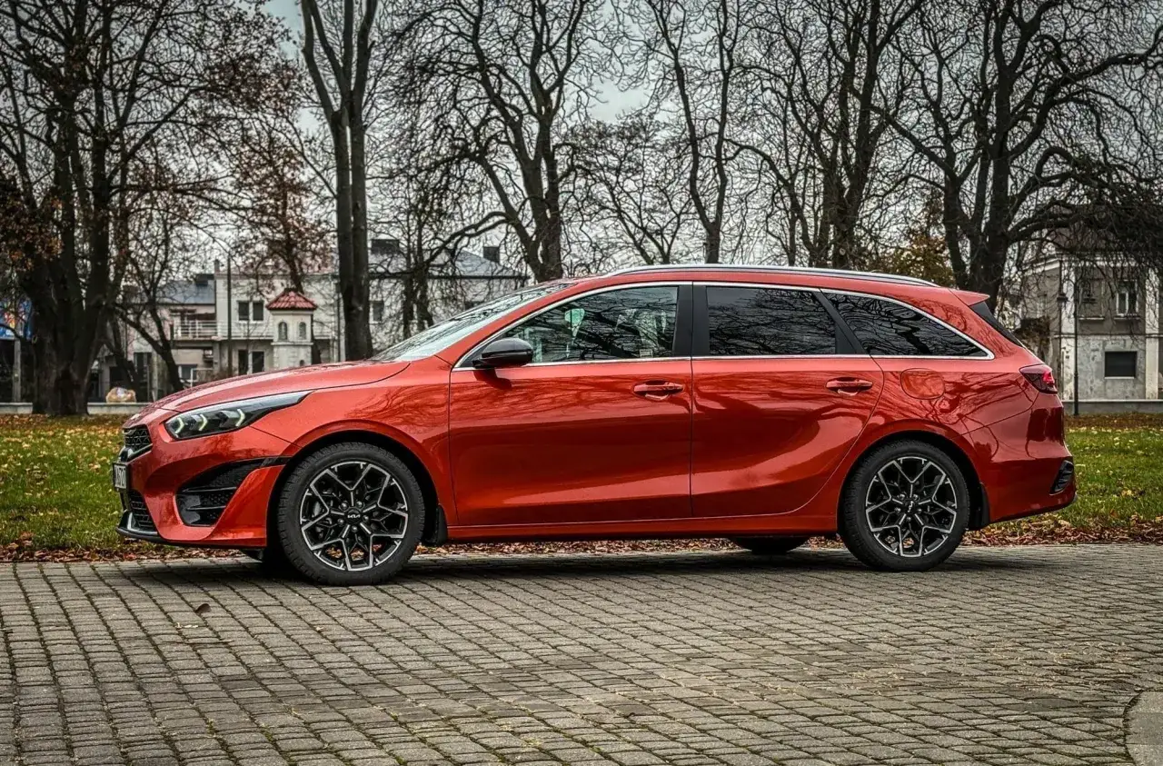 Kia Ceed III wymiary hatchback i kombi porównanie