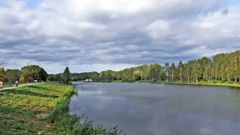Zdjęcie Łowisko Węgrów: Idealne miejsce na udane wędkowanie w Polsce