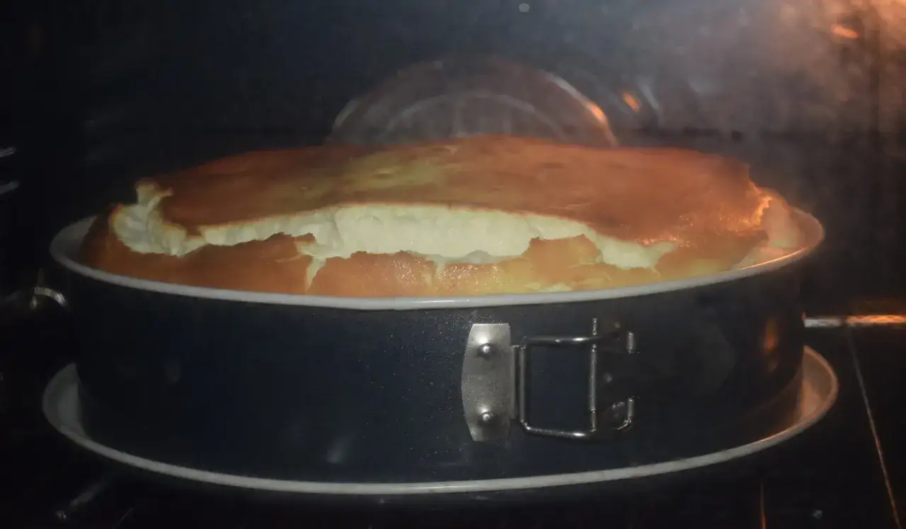 pęknięty sernik problem