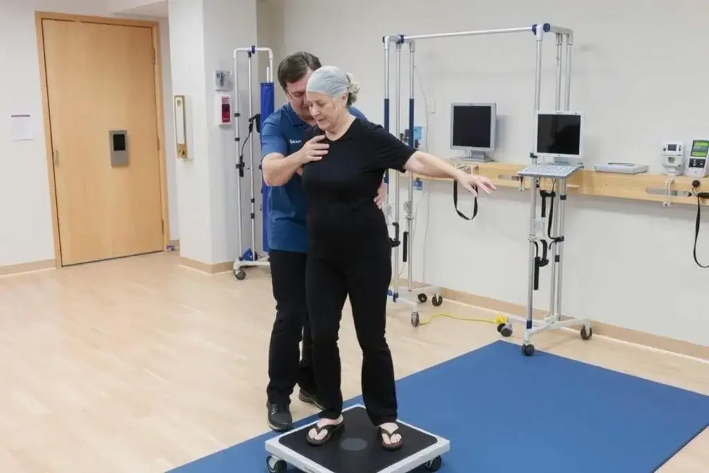 Wczesna rehabilitacja po operacji m&oacute;zgu w szpitalu