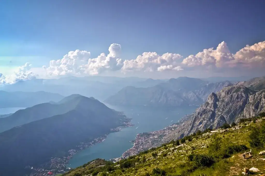 Zatoka Kotorska widok z g&oacute;ry