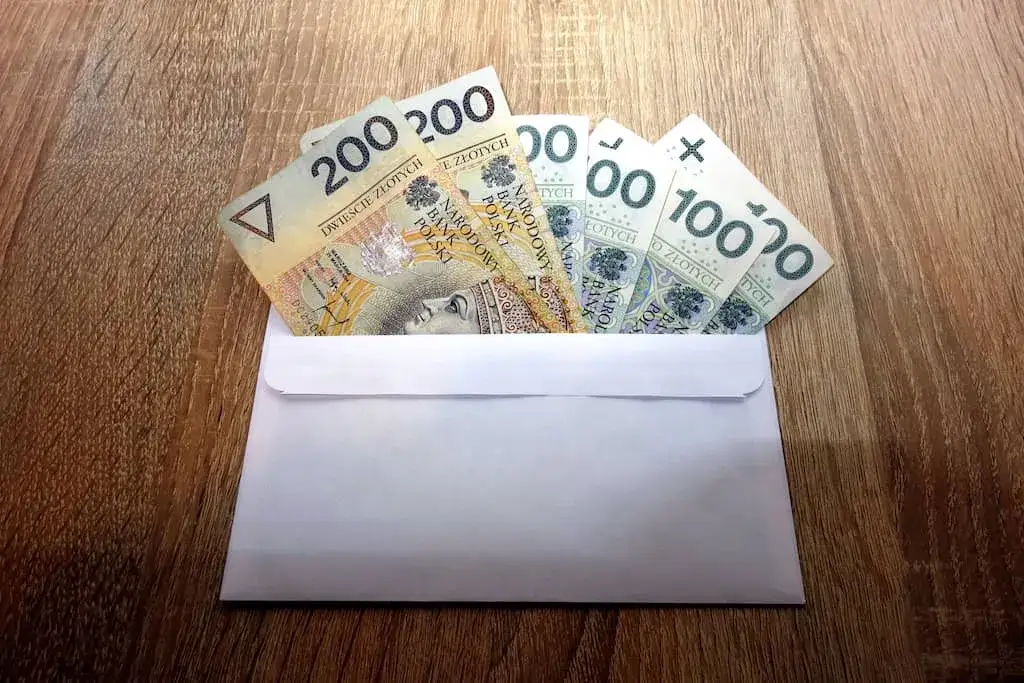 Zdjęcie Czy szybka gotówka stosuje windykację terenową? Poznaj mroczną stronę pożyczek