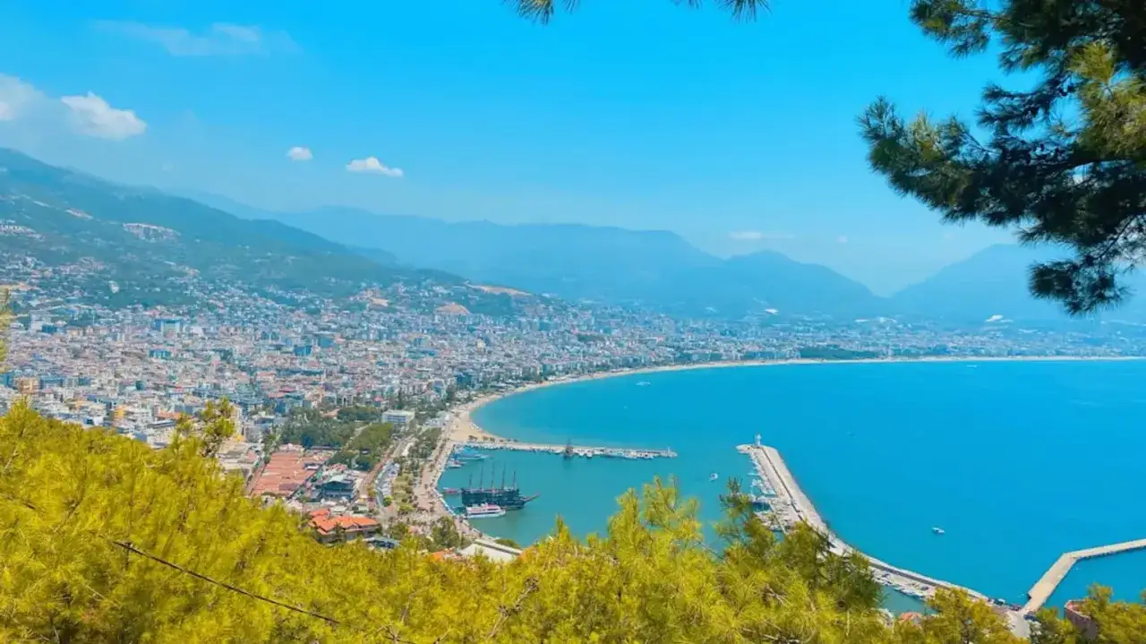 Zdjęcie Czy w Alanyi jest bezpiecznie? Poznaj prawdę o bezpieczeństwie turystów