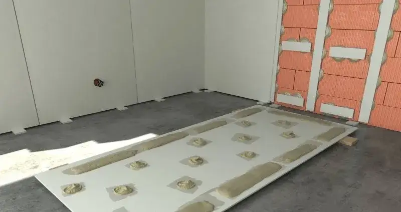 Płyty kartonowo-gipsowe na krzywe ściany montaż