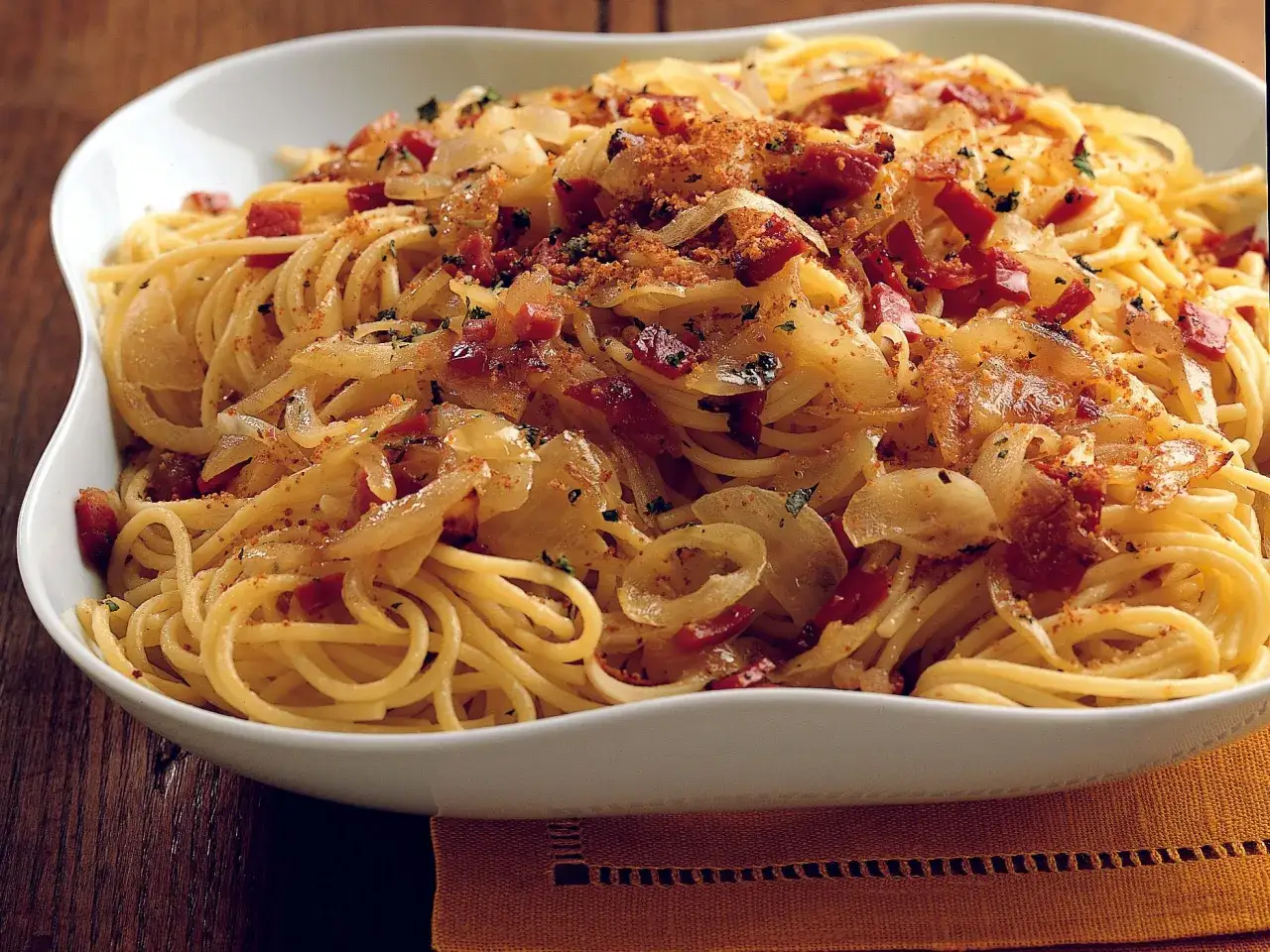 Come rosolare speck croccante in padella