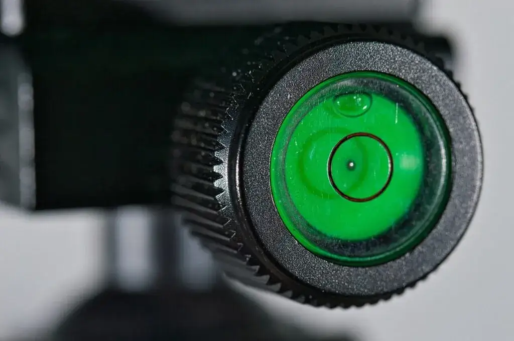 poziomica laserowa działanie