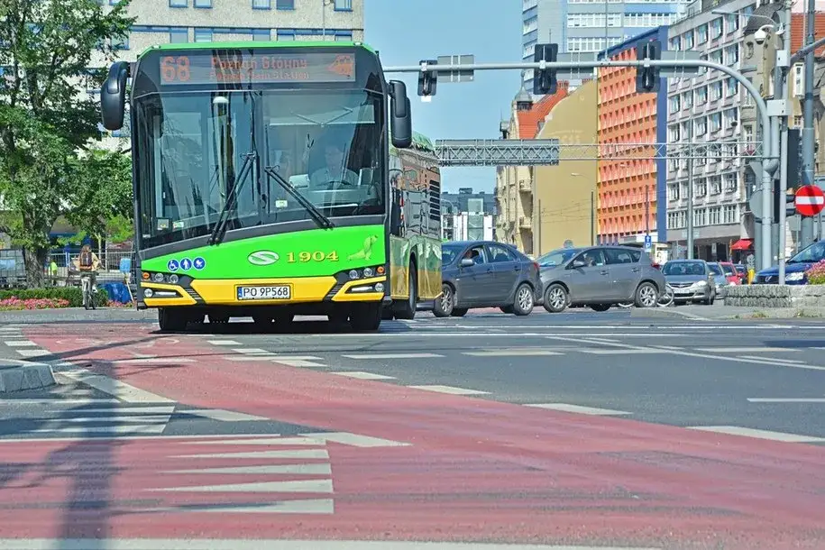Zdjęcie Rozkład jazdy 146 Poznań – Sprawdź godziny i przystanki autobusu