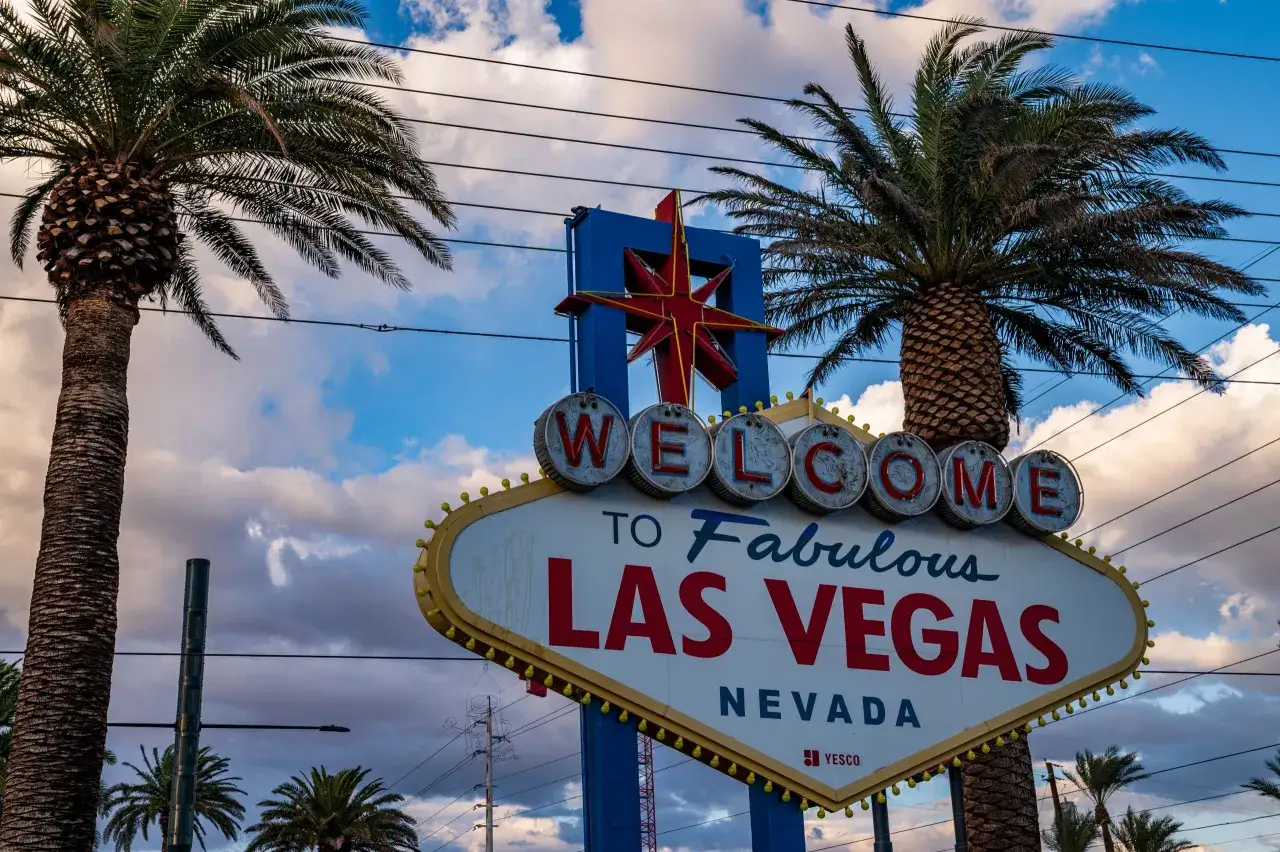 Zdjęcie Gdzie leży Las Vegas? Odkryj nieznane fakty o jego lokalizacji