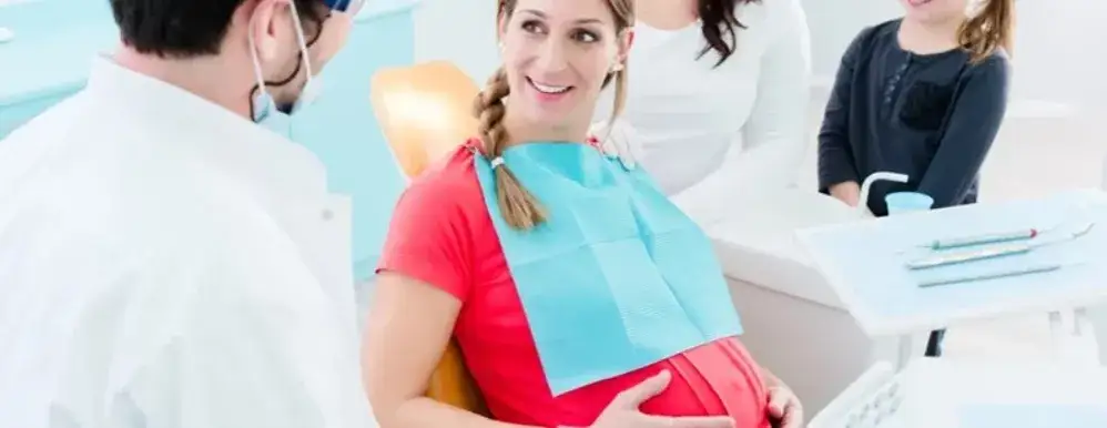 Zdjęcie Kiedy do dentysty w ciąży? Kluczowe informacje dla zdrowia matki i dziecka