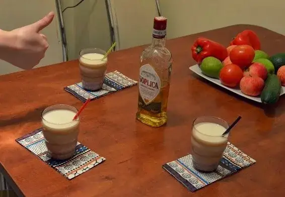 Zdjęcie Najlepsze przepisy na drinki z soplicą orzech w czekoladzie, które zaskoczą smakami
