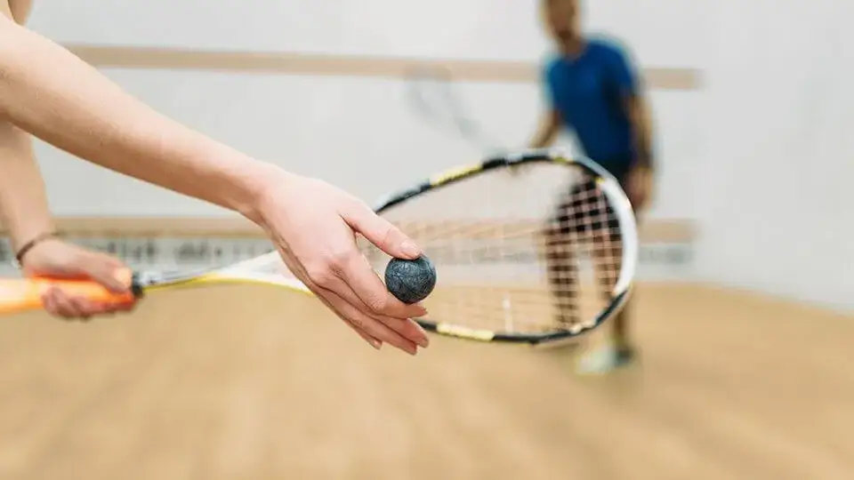 Zdjęcie Squash w Zgierzu – najlepsze kluby, sprzęt i lekcje dla Ciebie
